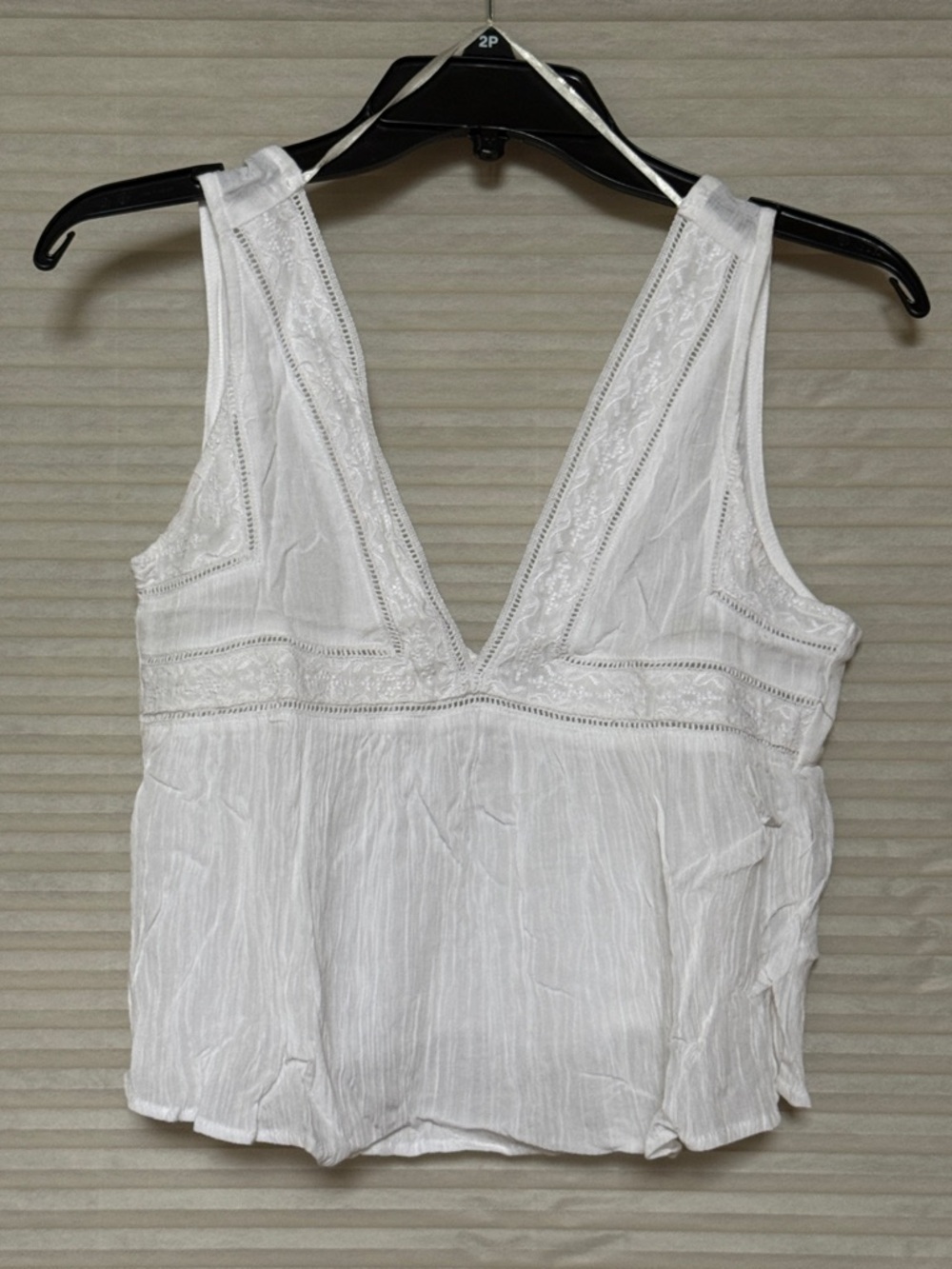 New Melrose Place sold at Nordstrom White Sleeveless V-Neck Lace Trim Tank Top